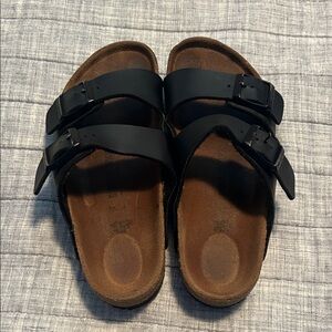 Black Arizona Birkenstocks